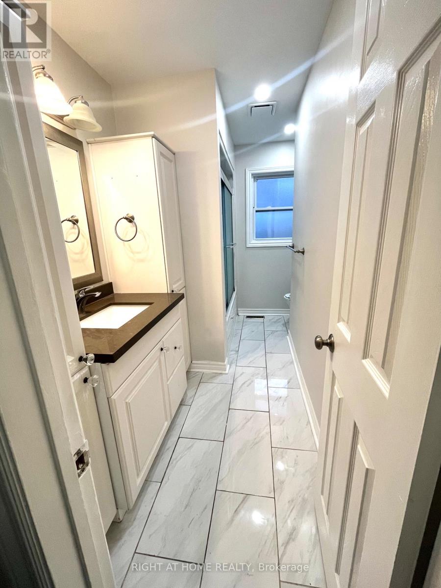 2380 Bridge Road, Oakville, Ontario  L6L 2G6 - Photo 11 - W12629942