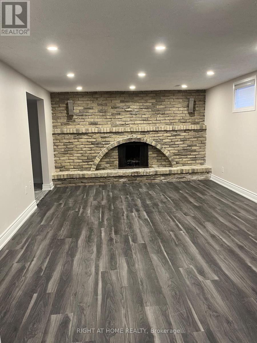 2380 Bridge Road, Oakville, Ontario  L6L 2G6 - Photo 13 - W12629942