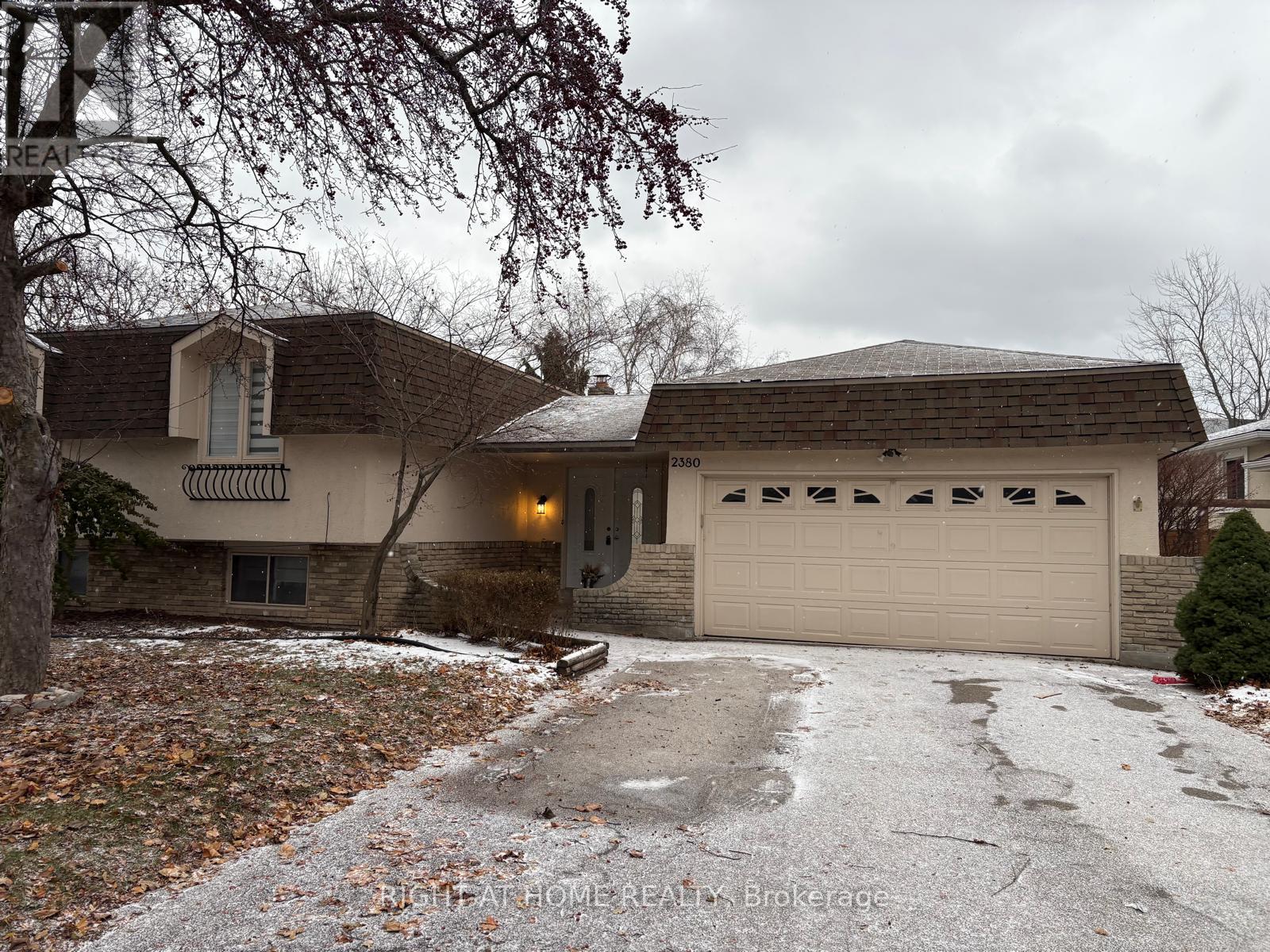 2380 Bridge Road, Oakville, Ontario  L6L 2G6 - Photo 17 - W12629942