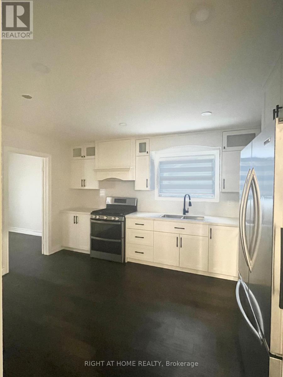 2380 Bridge Road, Oakville, Ontario  L6L 2G6 - Photo 6 - W12629942