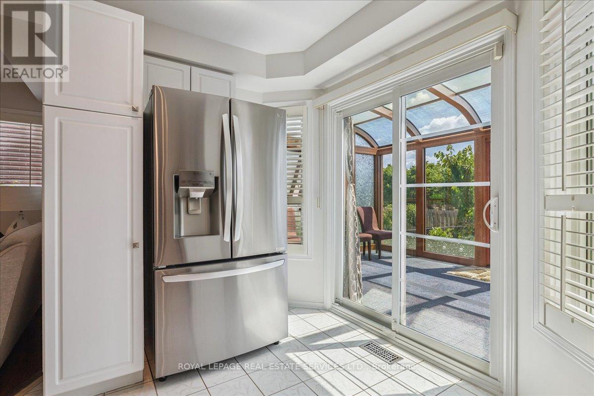 2365 Grand Ravine Drive, Oakville, Ontario  L6H 6A8 - Photo 20 - W12629976