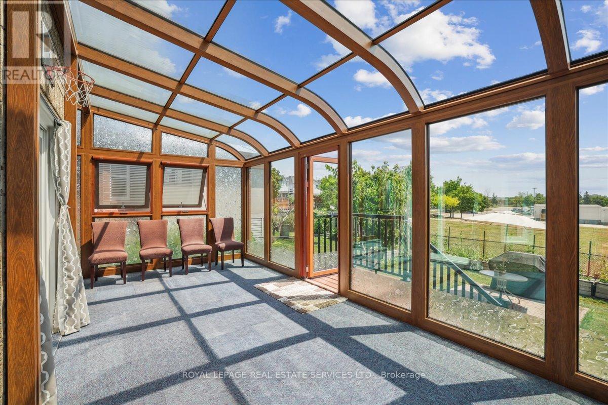 2365 Grand Ravine Drive, Oakville, Ontario  L6H 6A8 - Photo 23 - W12629976