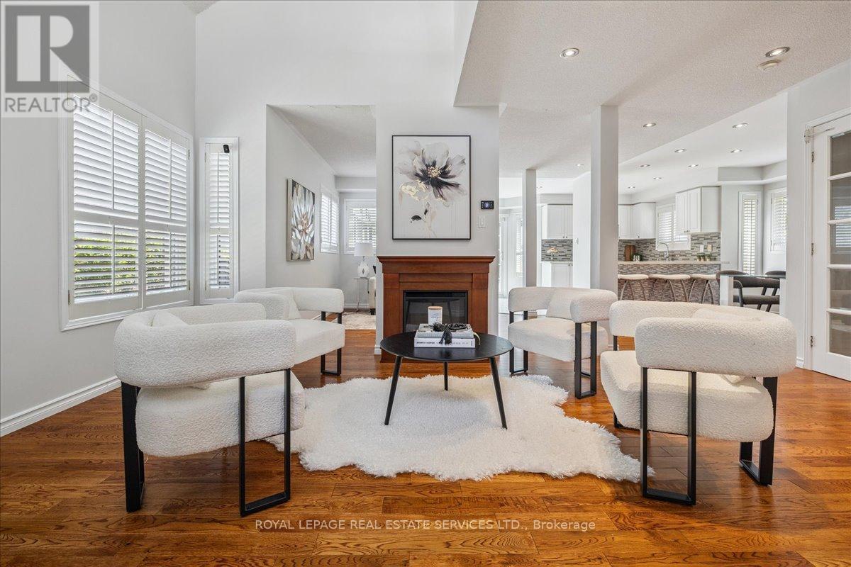 2365 Grand Ravine Drive, Oakville, Ontario  L6H 6A8 - Photo 6 - W12629976