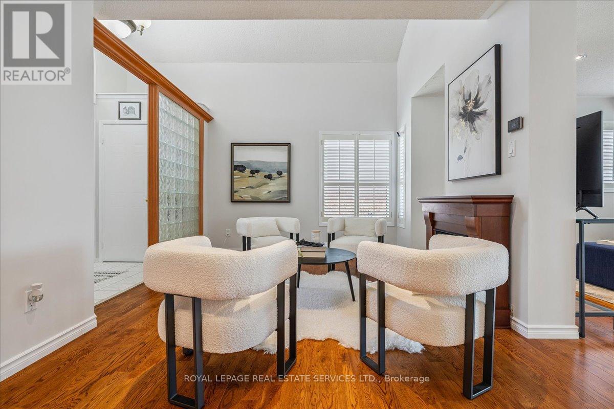 2365 Grand Ravine Drive, Oakville, Ontario  L6H 6A8 - Photo 8 - W12629976