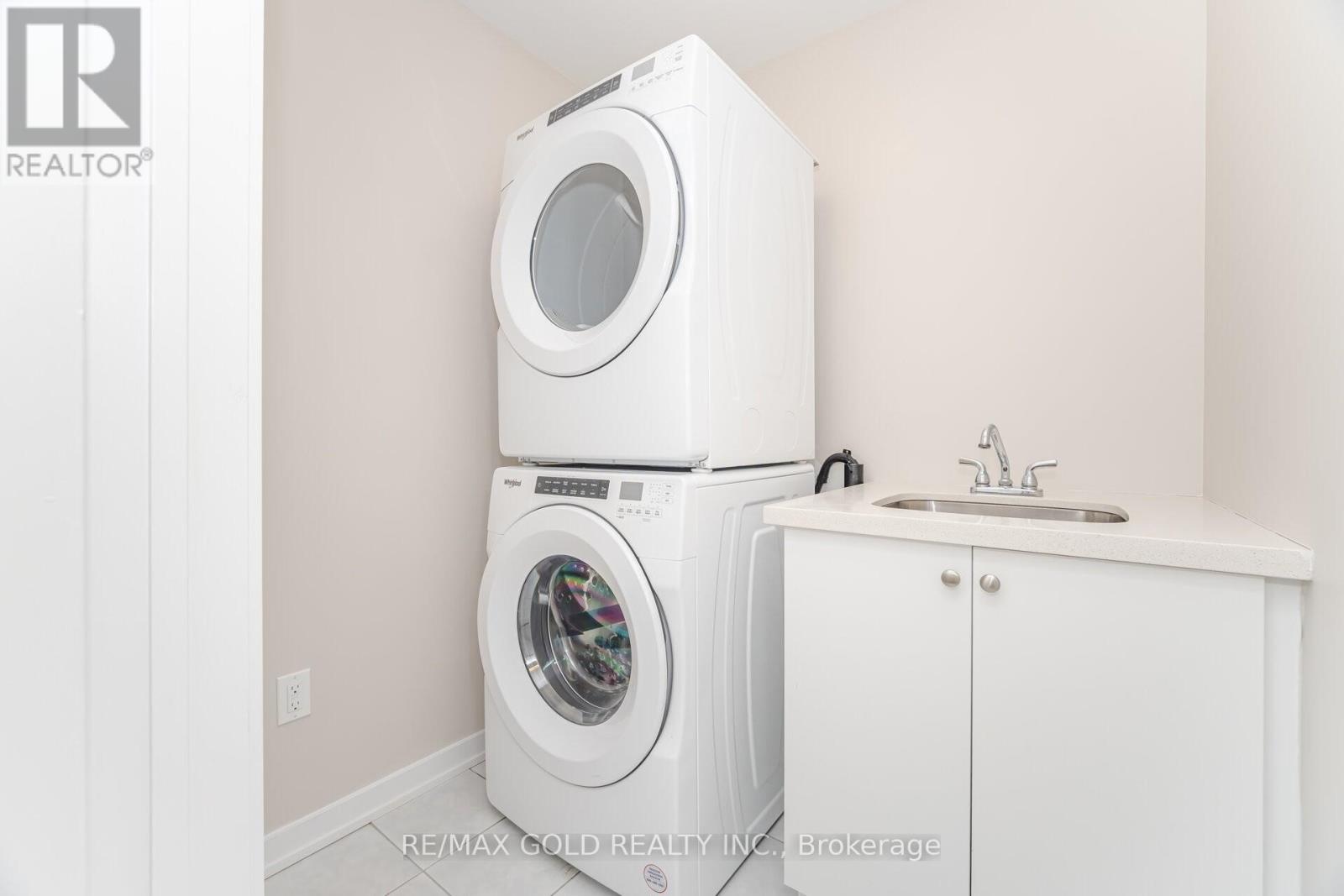 19 Lambert Lane, Caledon (Bolton East), Ontario  L7E 4M5 - Photo 18 - W12629978