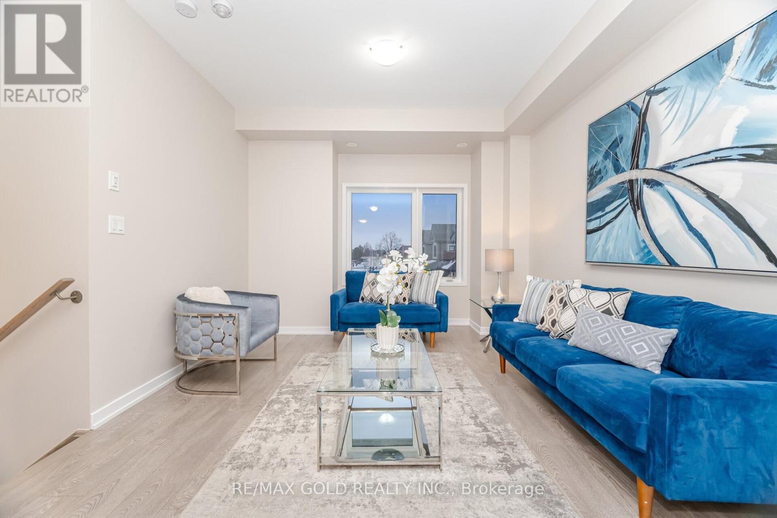 19 Lambert Lane, Caledon (Bolton East), Ontario  L7E 4M5 - Photo 3 - W12629978