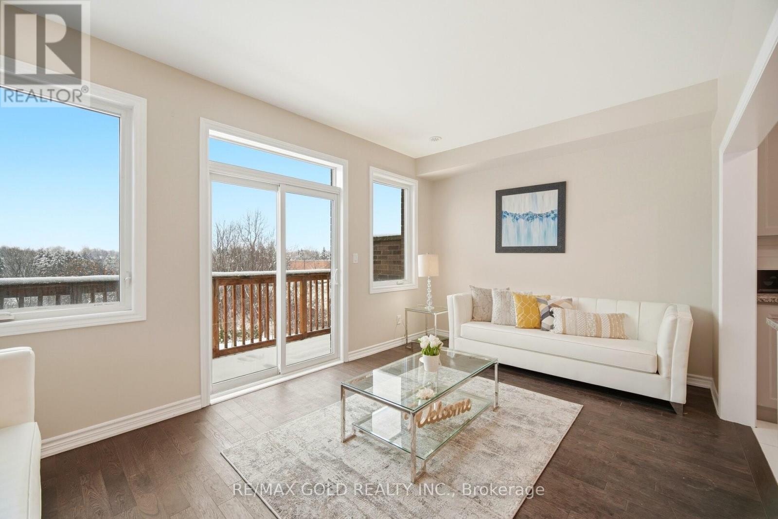 52 Savino Drive, Brampton, Ontario  L6Z 0J7 - Photo 10 - W12629988