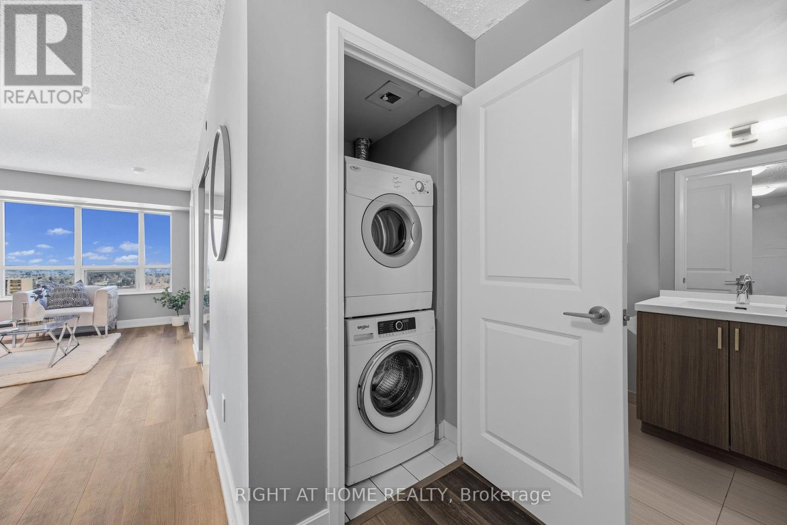 2103 - 6 Eva Road, Toronto, Ontario  M9C 0B1 - Photo 12 - W12629990