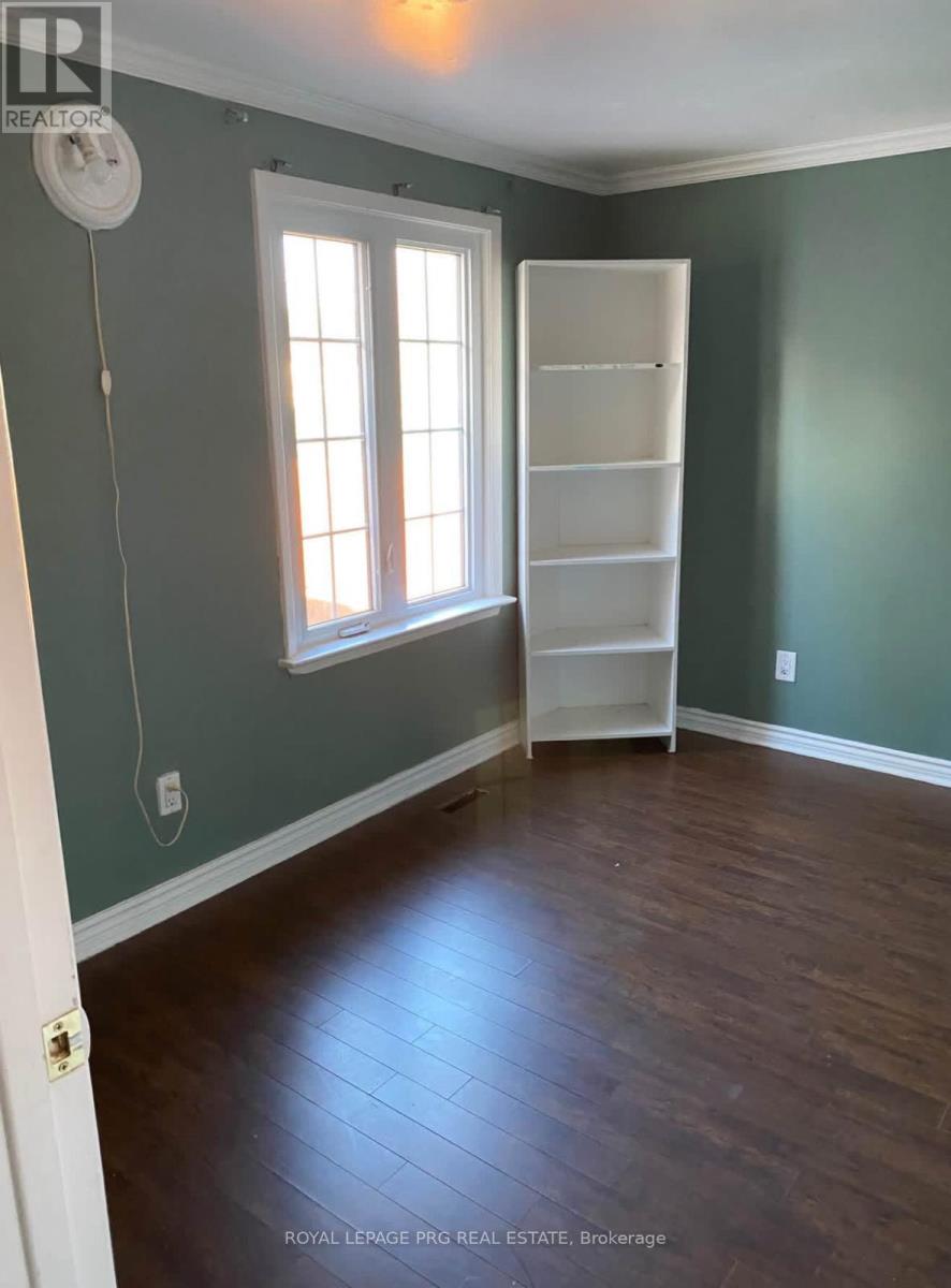 4 Duke Road, Brampton (Southgate), Ontario  L6T 3K1 - Photo 3 - W12630024