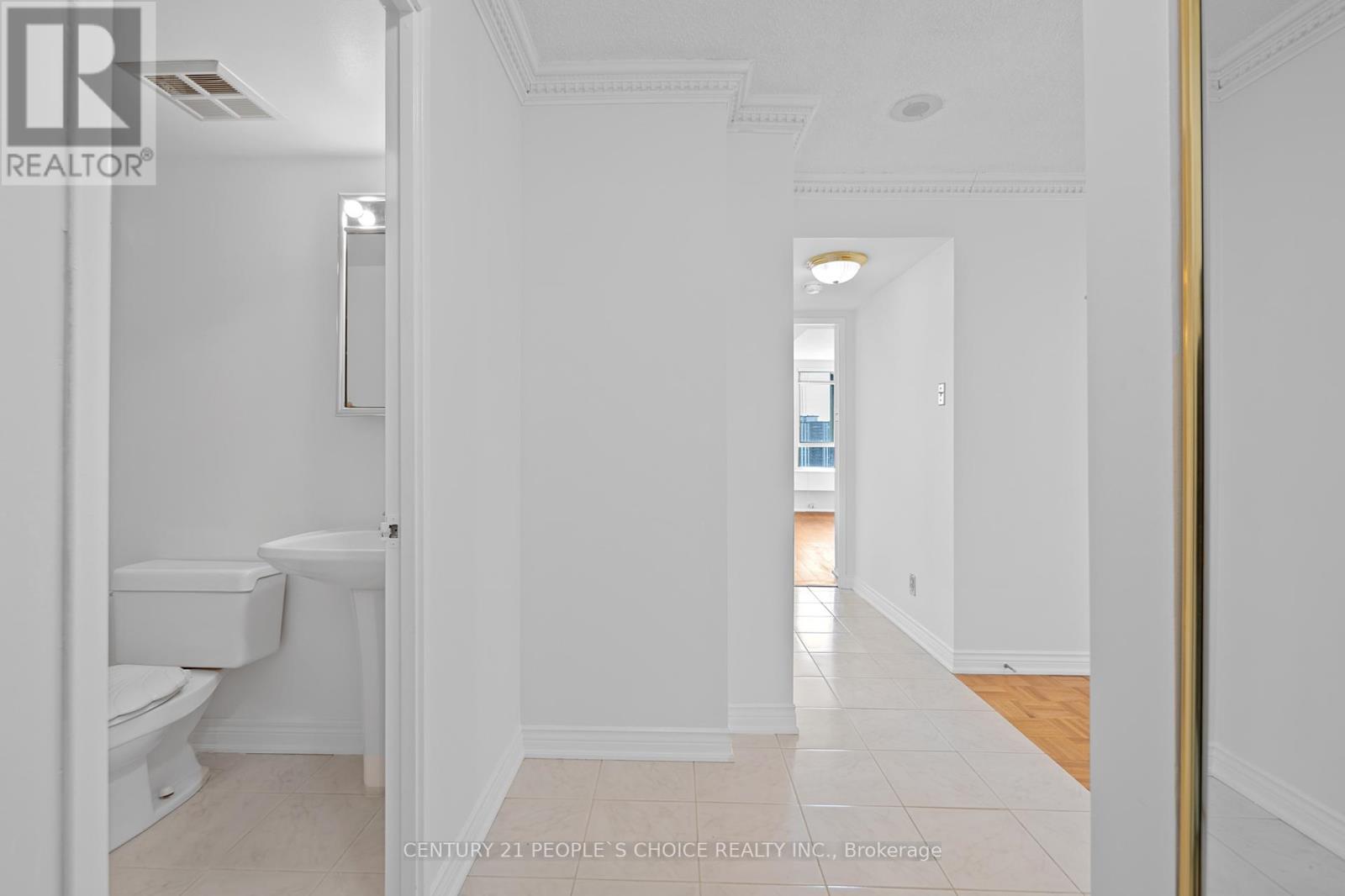 1408 - 61 Markbrook Lane, Toronto, Ontario  M9V 5E7 - Photo 8 - W12630030