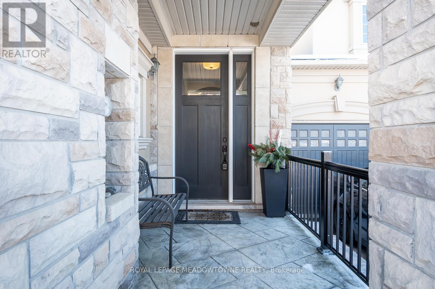 20 - 485 Pringle Avenue, Milton, Ontario  L9T 8A9 - Photo 2 - W12630062