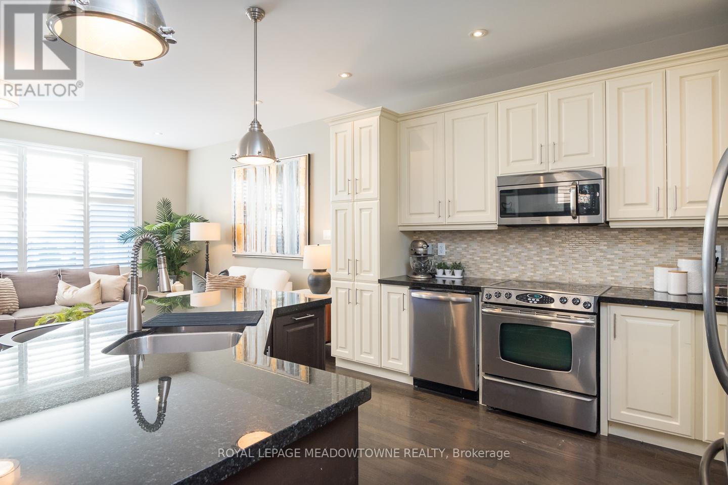 20 - 485 Pringle Avenue, Milton, Ontario  L9T 8A9 - Photo 7 - W12630062