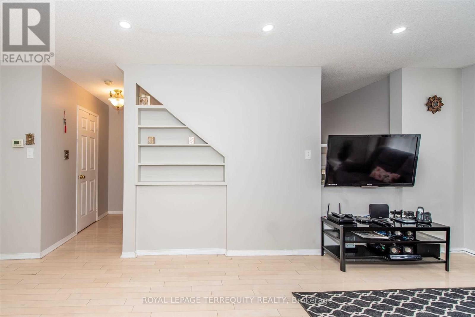 59 - 1480 Britannia Road W, Mississauga, Ontario  L5V 2K4 - Photo 3 - W12630068