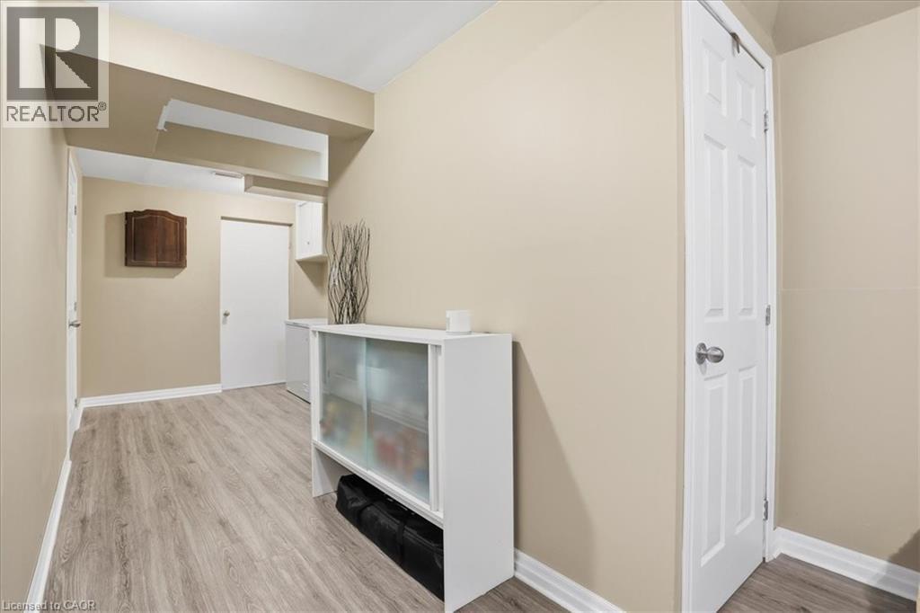 621 Pinerow Crescent Unit# A, Waterloo, Ontario  N2T 2K8 - Photo 32 - 40793443