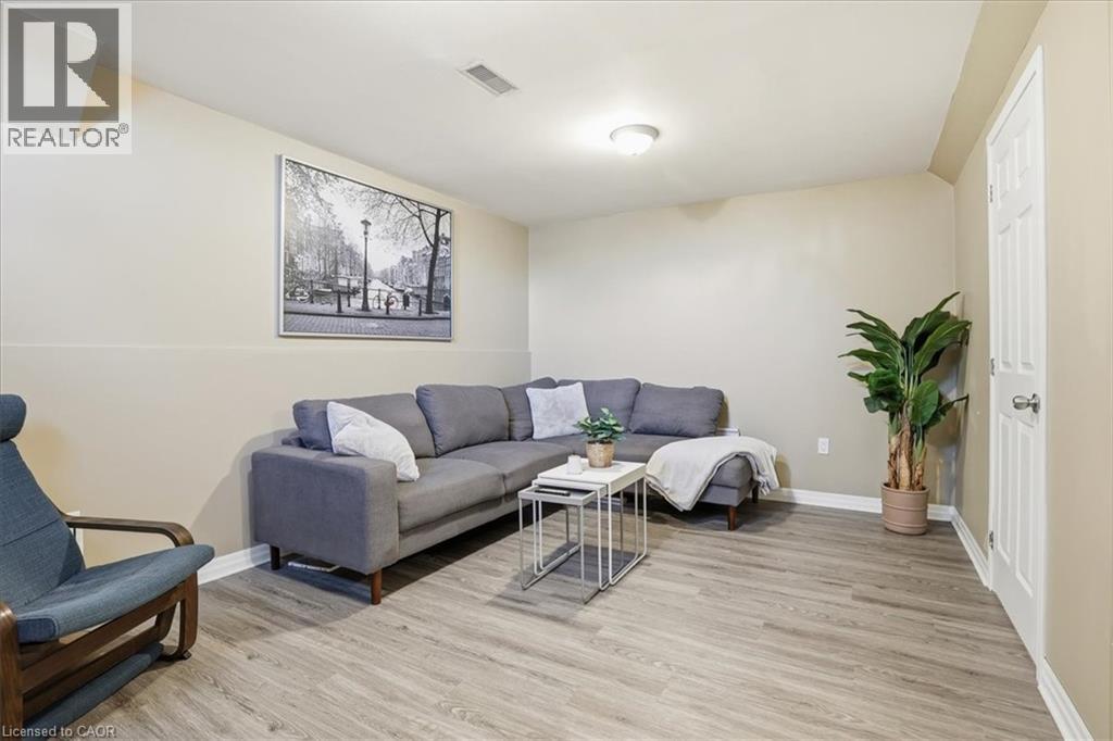 621 Pinerow Crescent Unit# A, Waterloo, Ontario  N2T 2K8 - Photo 36 - 40793443