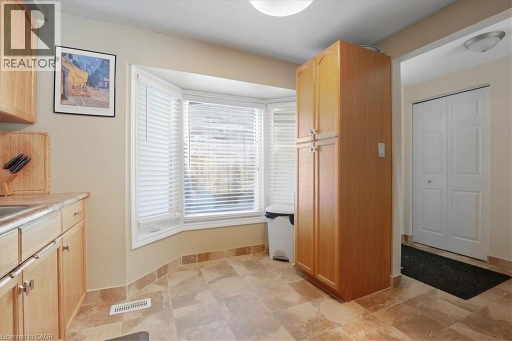 621 Pinerow Crescent Unit# A, Waterloo, Ontario  N2T 2K8 - Photo 12 - 40793443