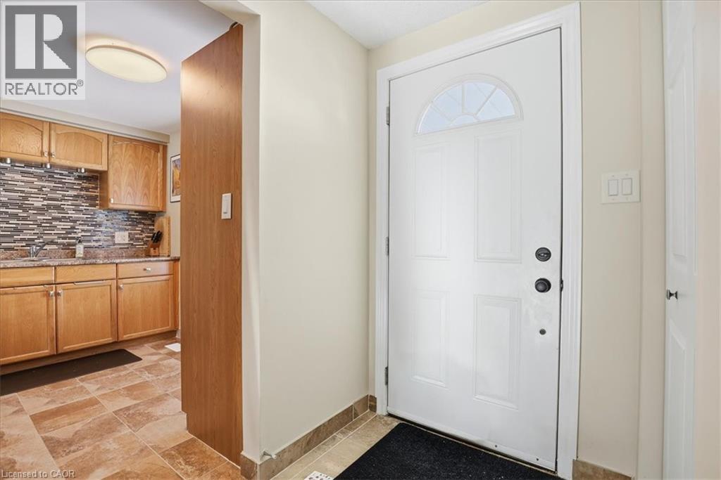 621 Pinerow Crescent Unit# A, Waterloo, Ontario  N2T 2K8 - Photo 9 - 40793443