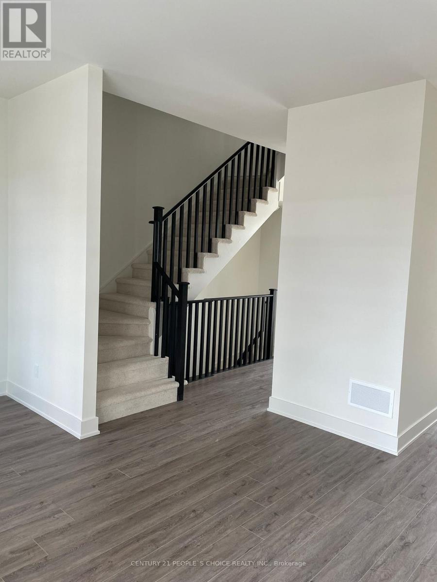 72 Windward Drive, Grimsby, Ontario  L3M 0J2 - Photo 7 - X12629904