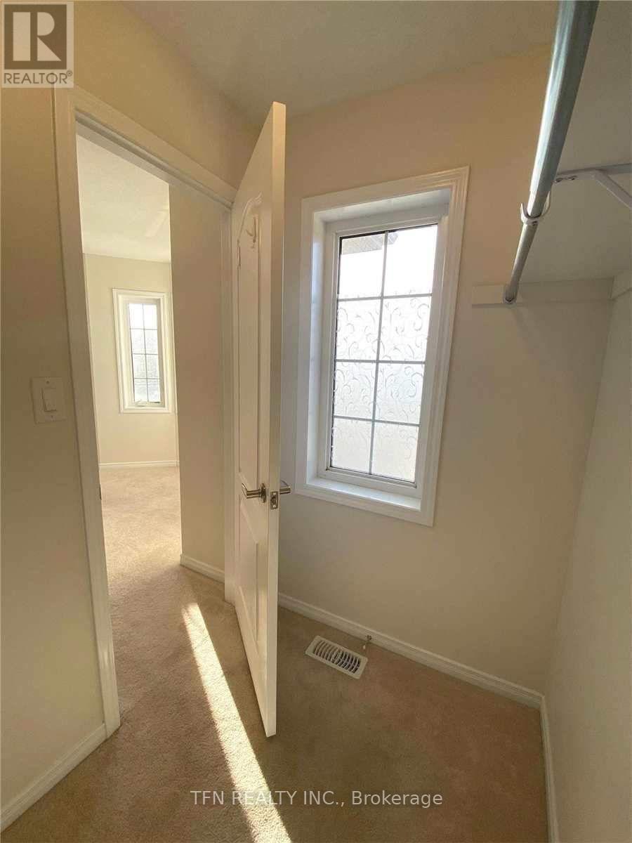 22 Mccargow Drive, Haldimand, Ontario  N3W 1V3 - Photo 14 - X12629974