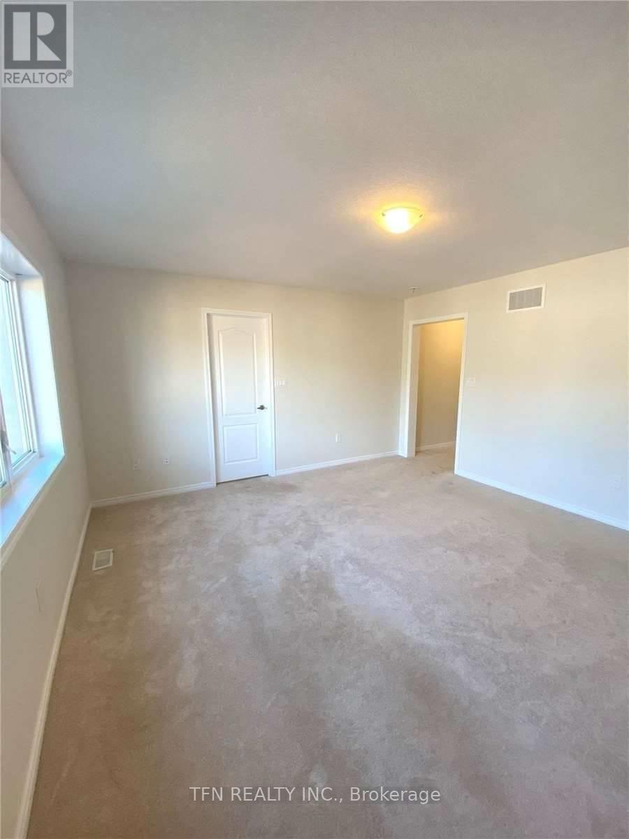 22 Mccargow Drive, Haldimand, Ontario  N3W 1V3 - Photo 2 - X12629974