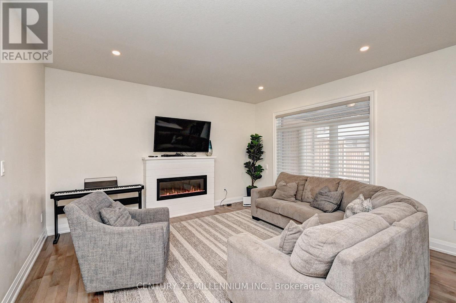 138 Woodberry Crescent, Woolwich, Ontario  N3B 0E5 - Photo 10 - X12629996