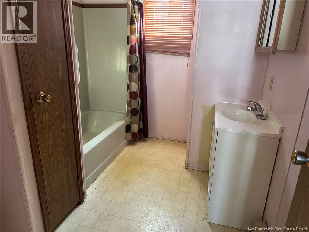 12 Poulin Drive, Woodstock, New Brunswick E7M 2L8 - Photo 18 - NB131236