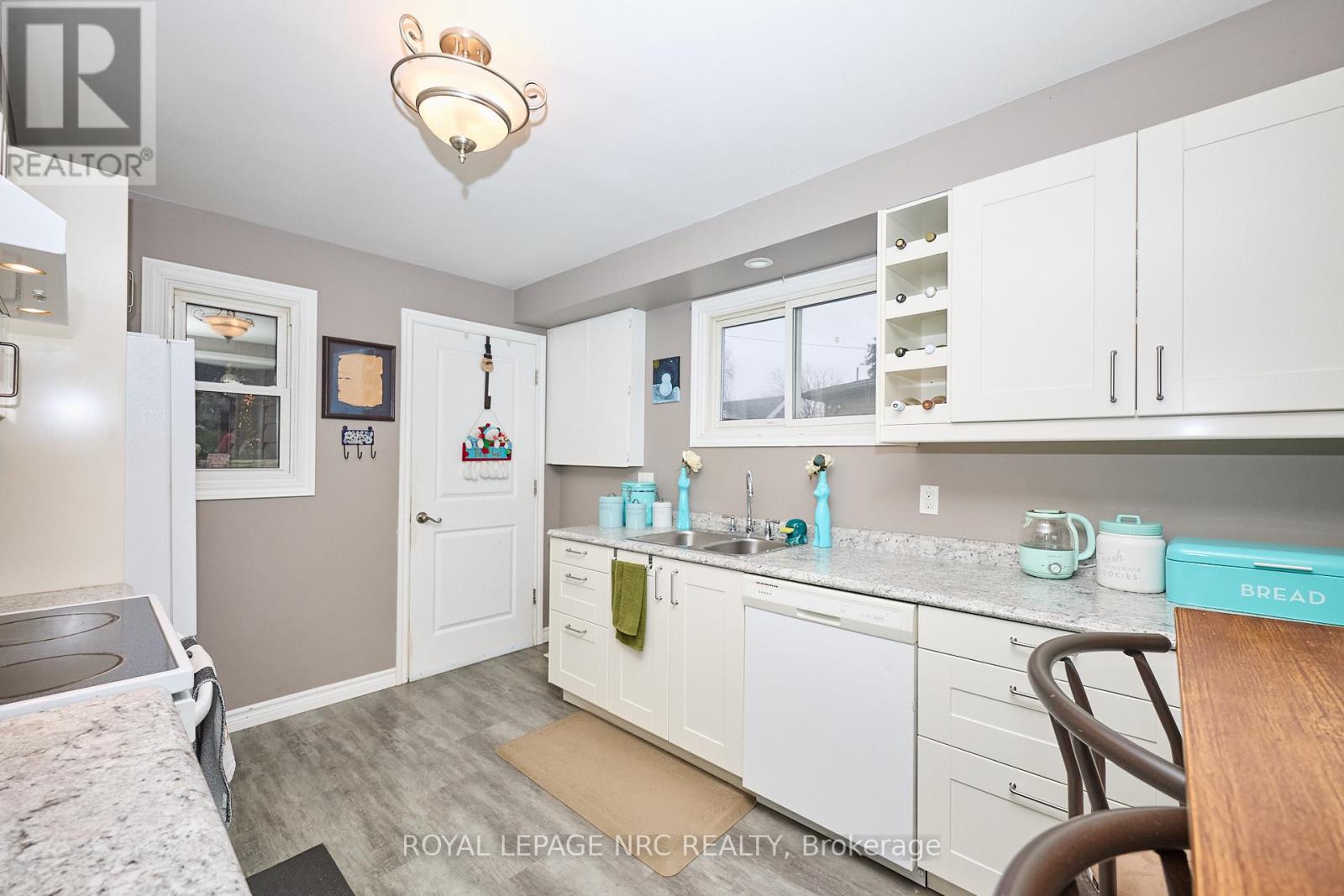 40 Shakespeare Avenue, St. Catharines, Ontario  L2R 6M6 - Photo 17 - X12630100