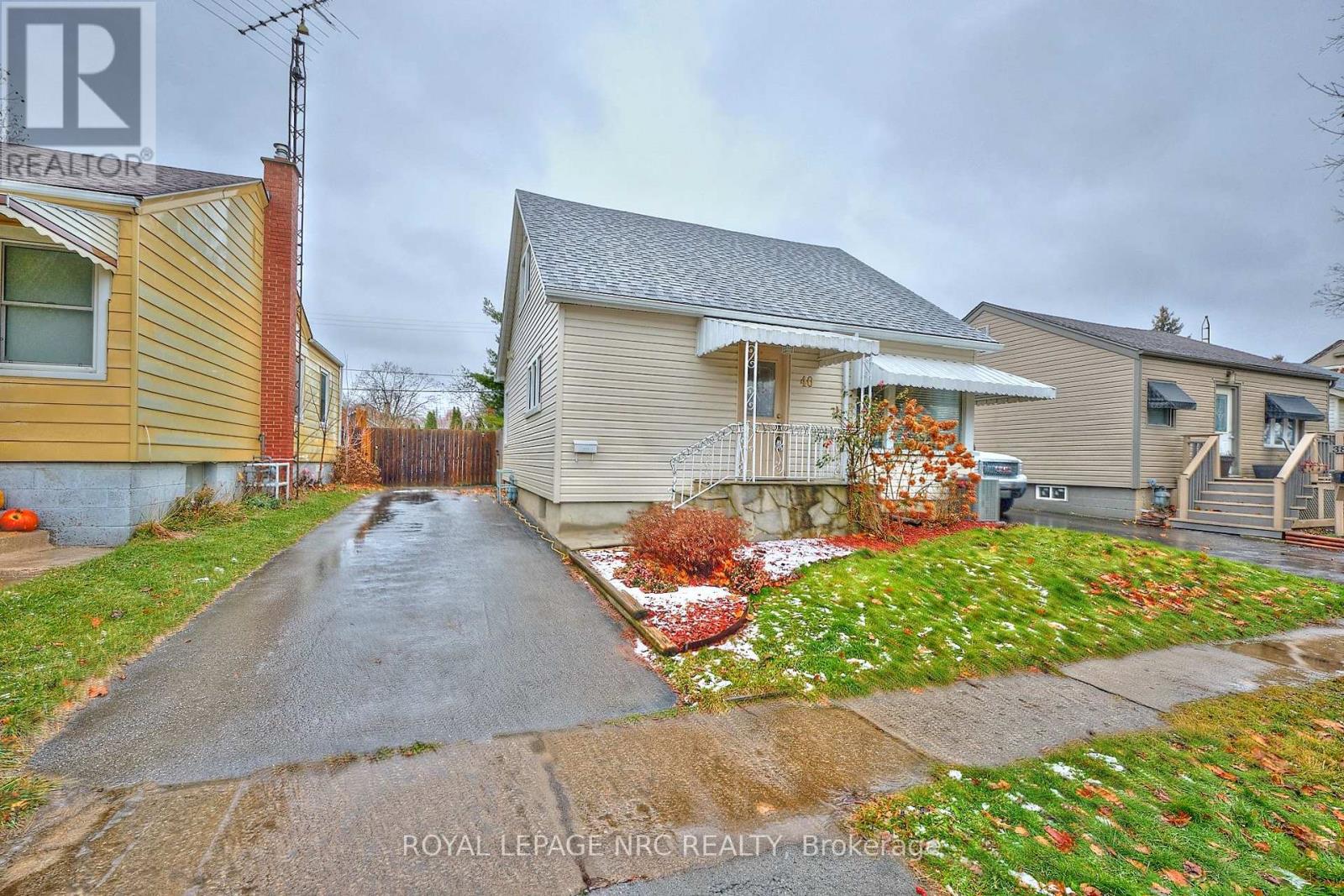 40 Shakespeare Avenue, St. Catharines, Ontario  L2R 6M6 - Photo 2 - X12630100