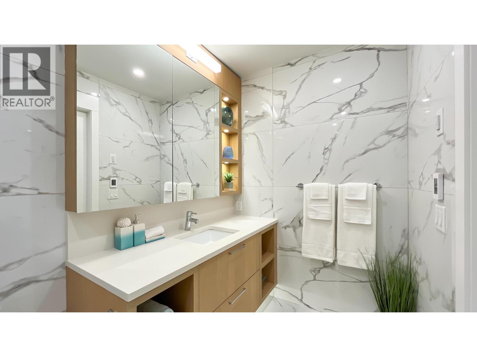 207 5058 Cambie Street, Vancouver, British Columbia V5Z 2Z5 - Photo 13 - R3055605