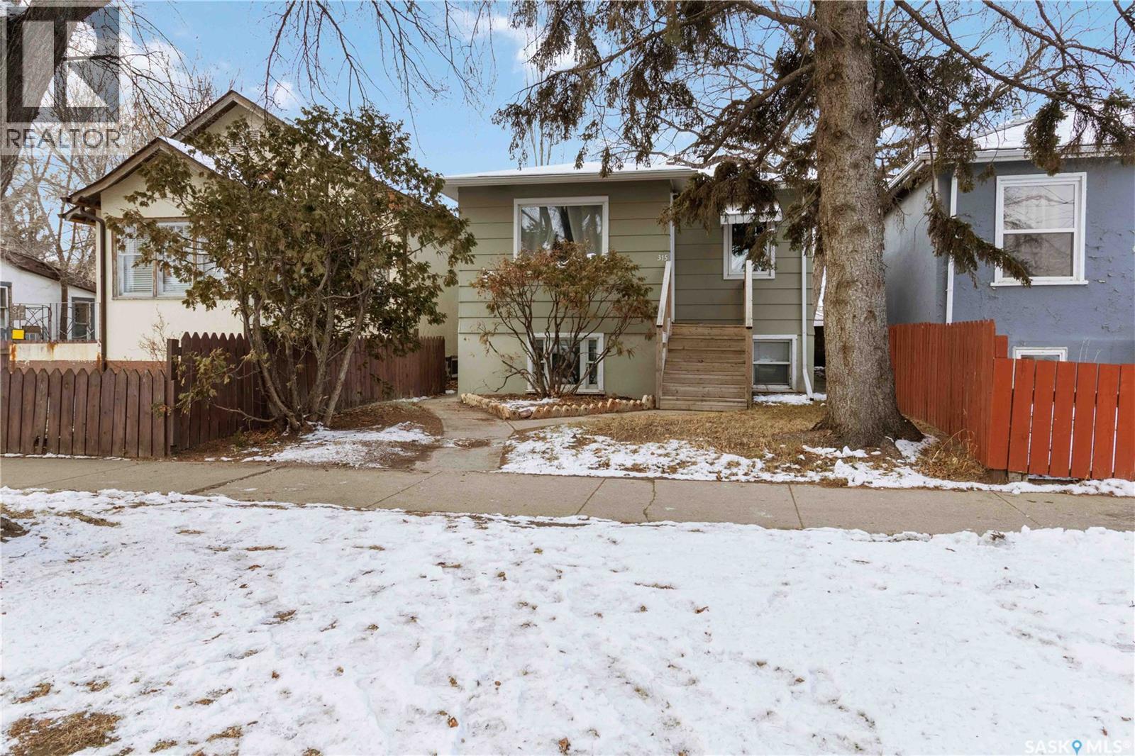 315 I Avenue S, Saskatoon, Saskatchewan  S7M 1Y1 - Photo 2 - SK025574