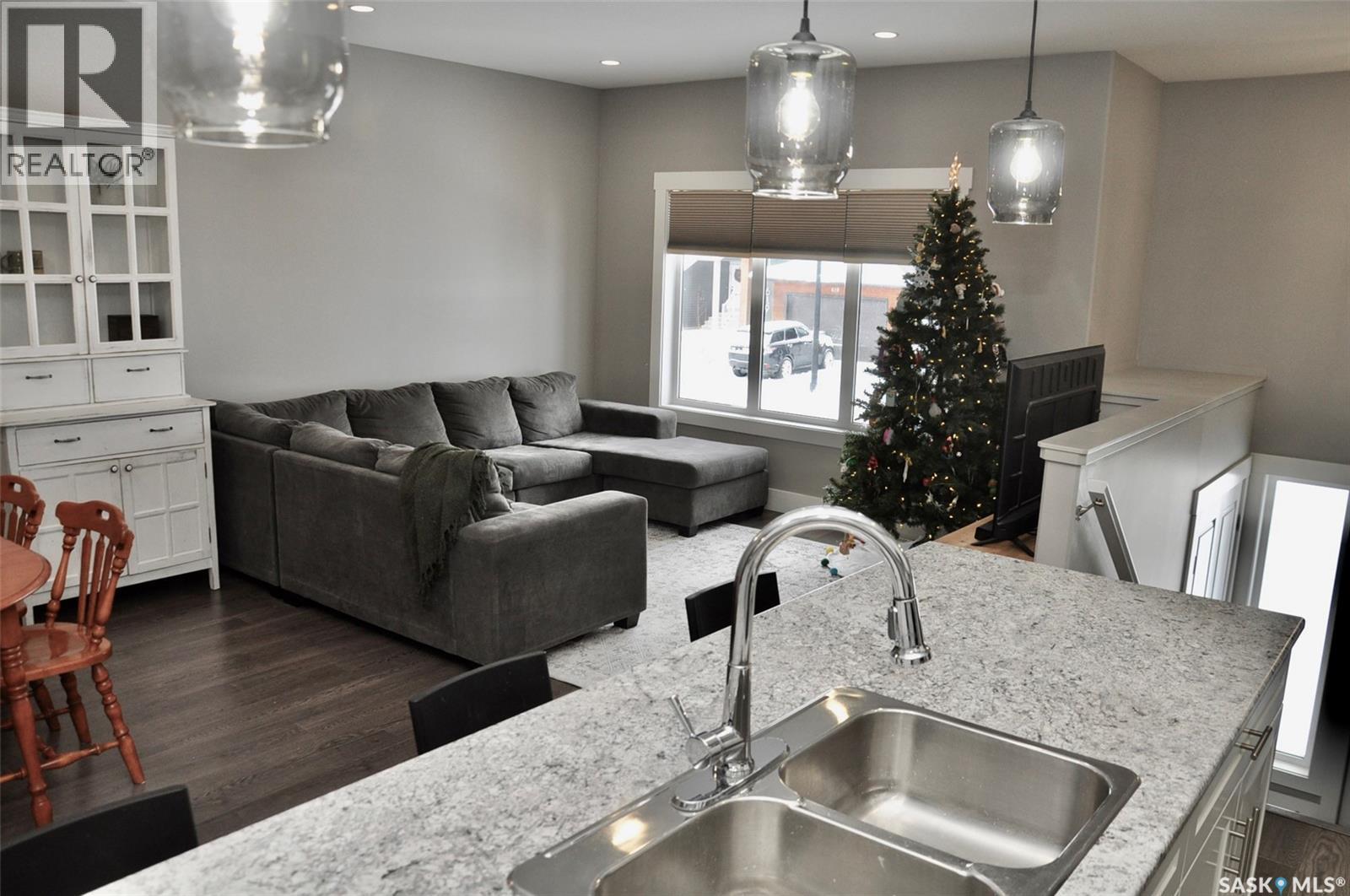 632 Ells Crescent, Saskatoon, Saskatchewan  S7L 6K8 - Photo 8 - SK025555