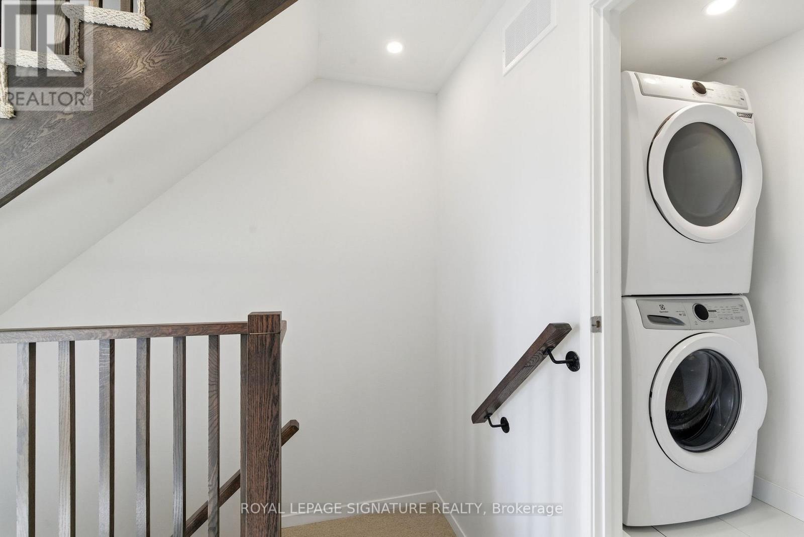 275 - 150 Honeycrisp Crescent, Vaughan, Ontario  L4K 0N7 - Photo 16 - N12630078