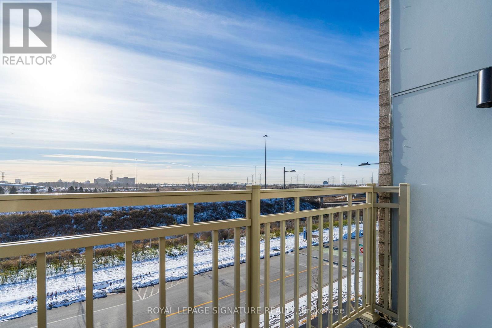 275 - 150 Honeycrisp Crescent, Vaughan, Ontario  L4K 0N7 - Photo 17 - N12630078