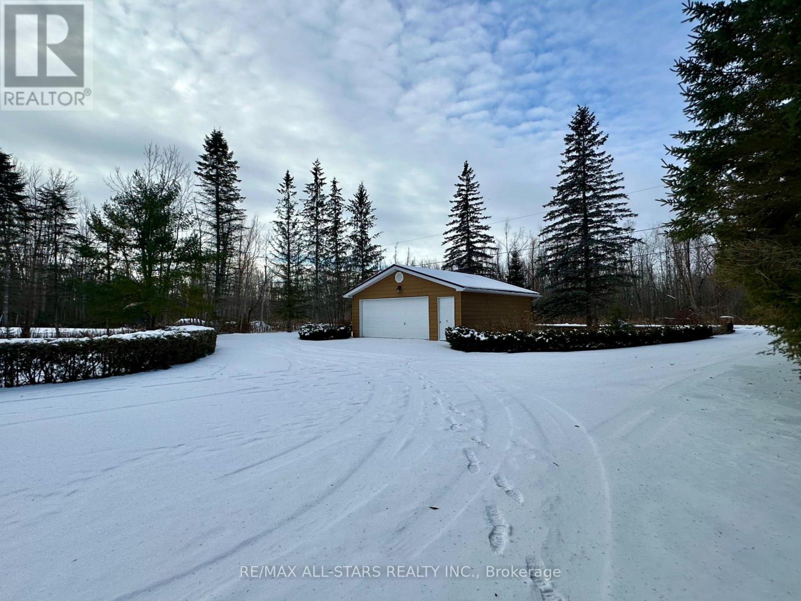 321 Rabys Shore Drive, Kawartha Lakes, Ontario K0M 1N0 - Photo 45 - X12332446