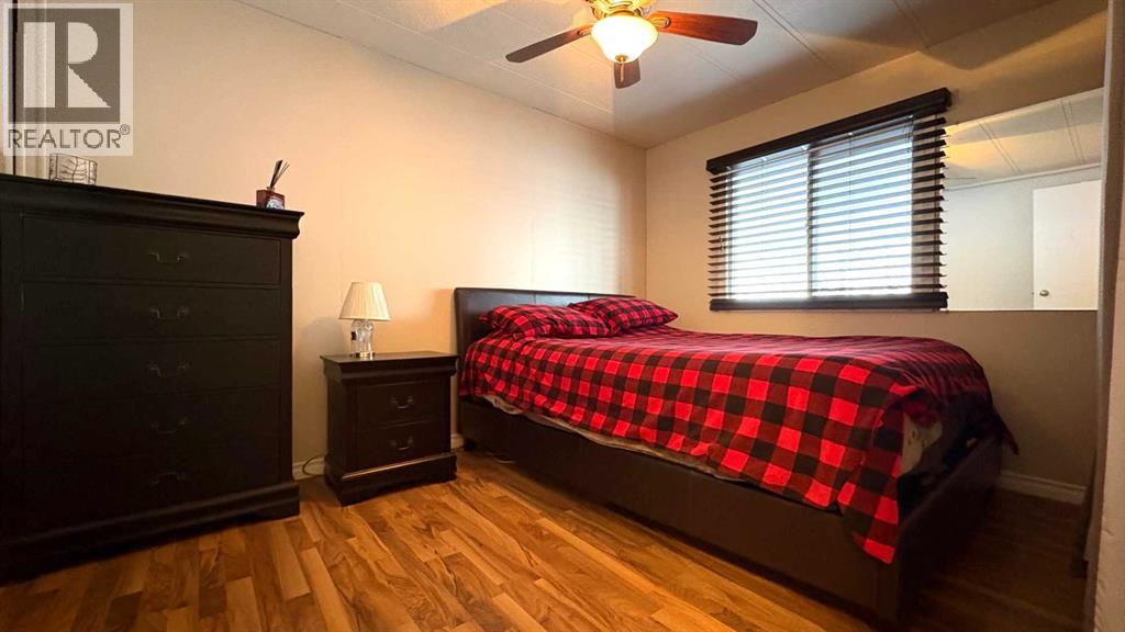 44 Clear Lake, Rural Wainwright No. 61, Alberta T9W 1K0 - Photo 30 - A2188010