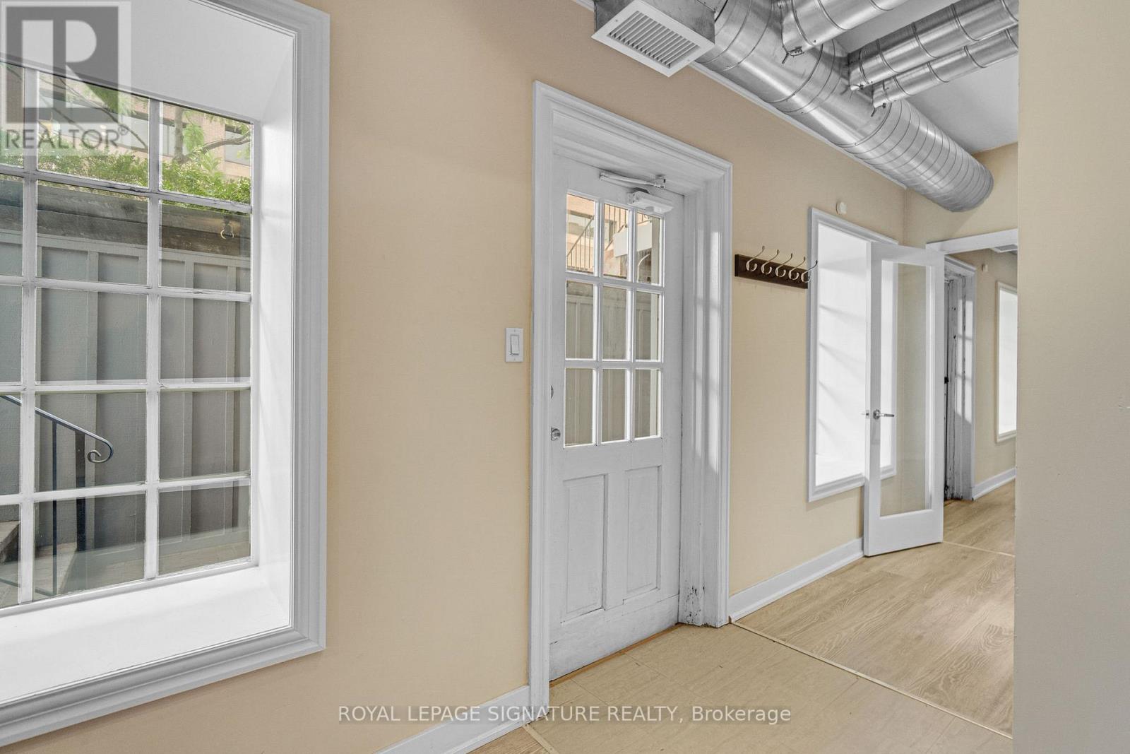 Suite 1 - 126 Trafalgar Road, Oakville (Oo Old Oakville), Ontario  L6J 3G5 - Photo 10 - W12630104