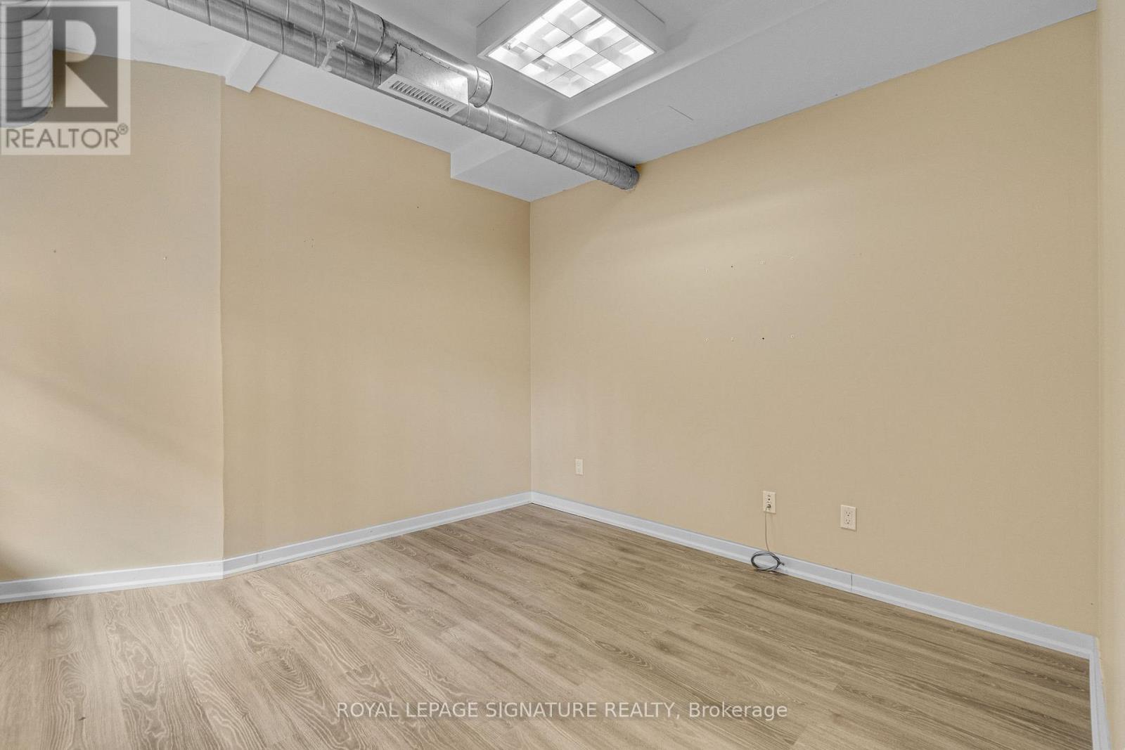 Suite 1 - 126 Trafalgar Road, Oakville (Oo Old Oakville), Ontario  L6J 3G5 - Photo 11 - W12630104