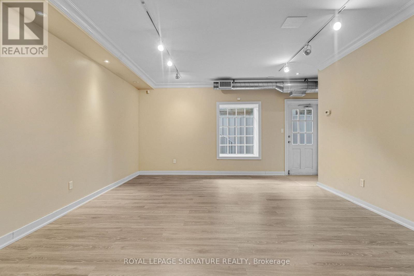 Suite 1 - 126 Trafalgar Road, Oakville (Oo Old Oakville), Ontario  L6J 3G5 - Photo 15 - W12630104