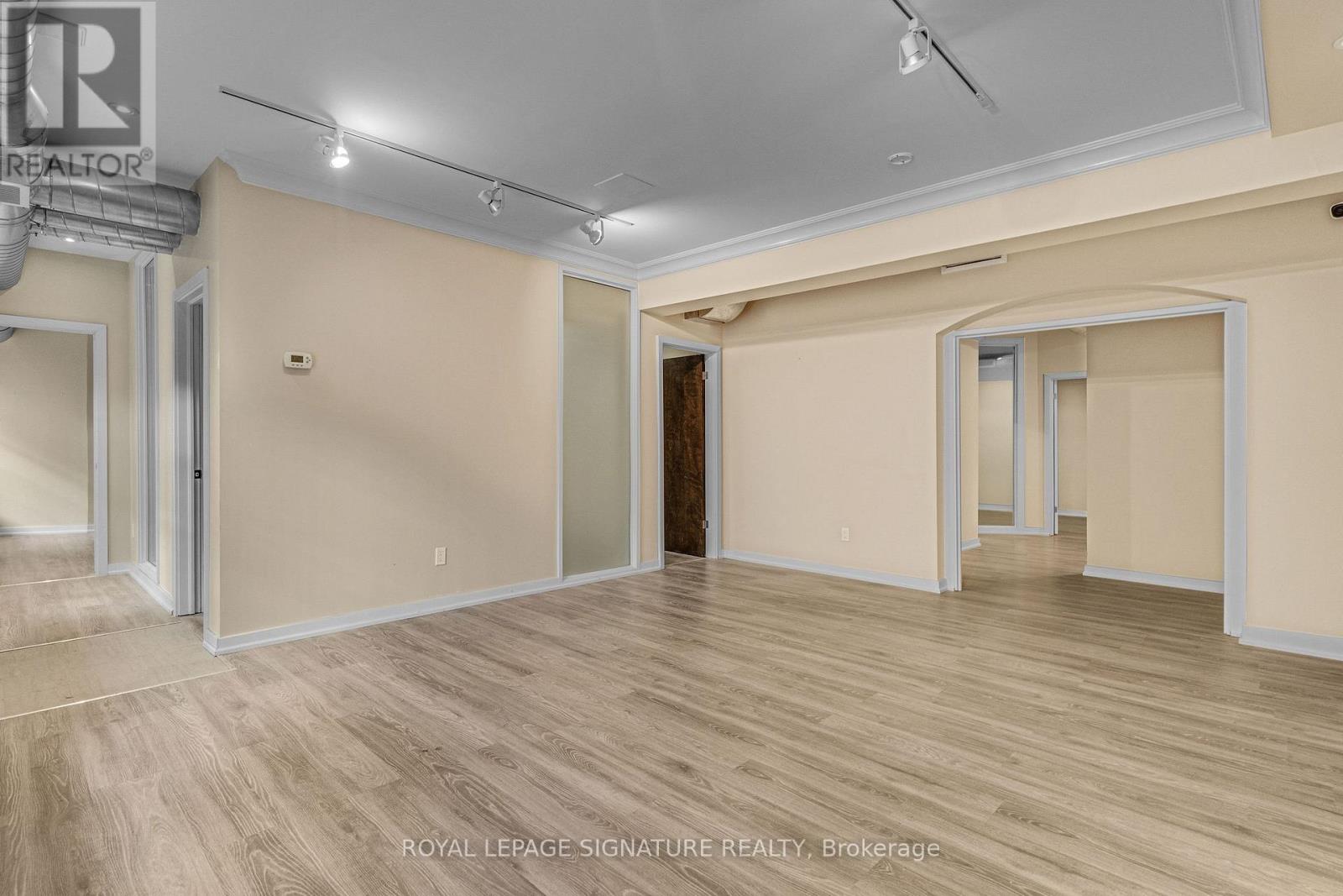 Suite 1 - 126 Trafalgar Road, Oakville (Oo Old Oakville), Ontario  L6J 3G5 - Photo 16 - W12630104