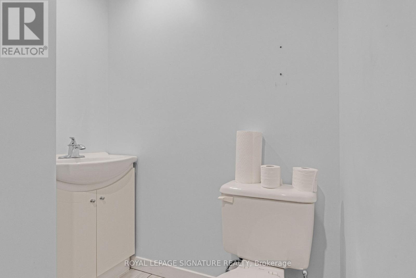 Suite 1 - 126 Trafalgar Road, Oakville (Oo Old Oakville), Ontario  L6J 3G5 - Photo 22 - W12630104