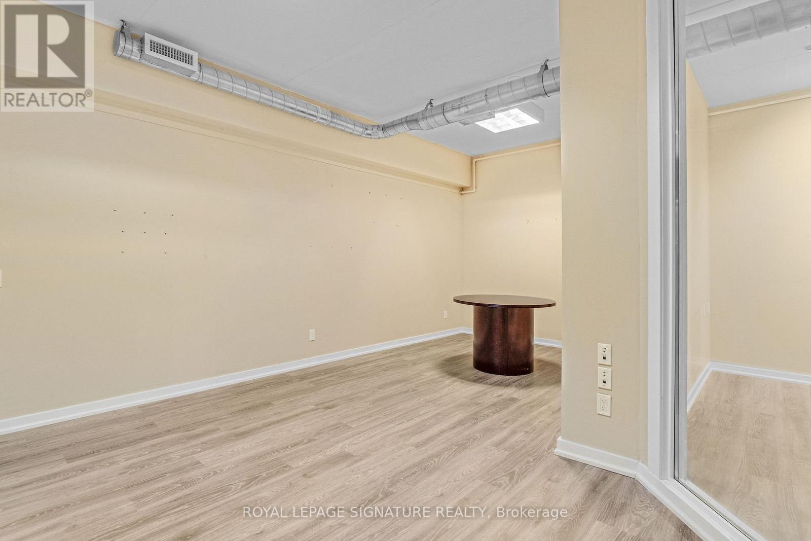 Suite 1 - 126 Trafalgar Road, Oakville (Oo Old Oakville), Ontario  L6J 3G5 - Photo 24 - W12630104