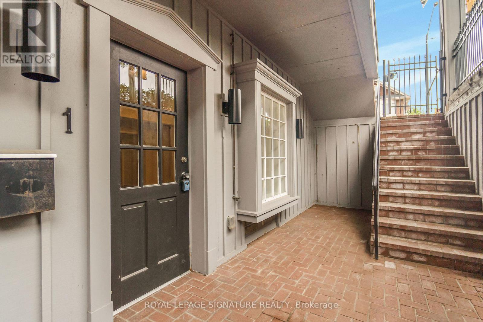 Suite 1 - 126 Trafalgar Road, Oakville (Oo Old Oakville), Ontario  L6J 3G5 - Photo 7 - W12630104