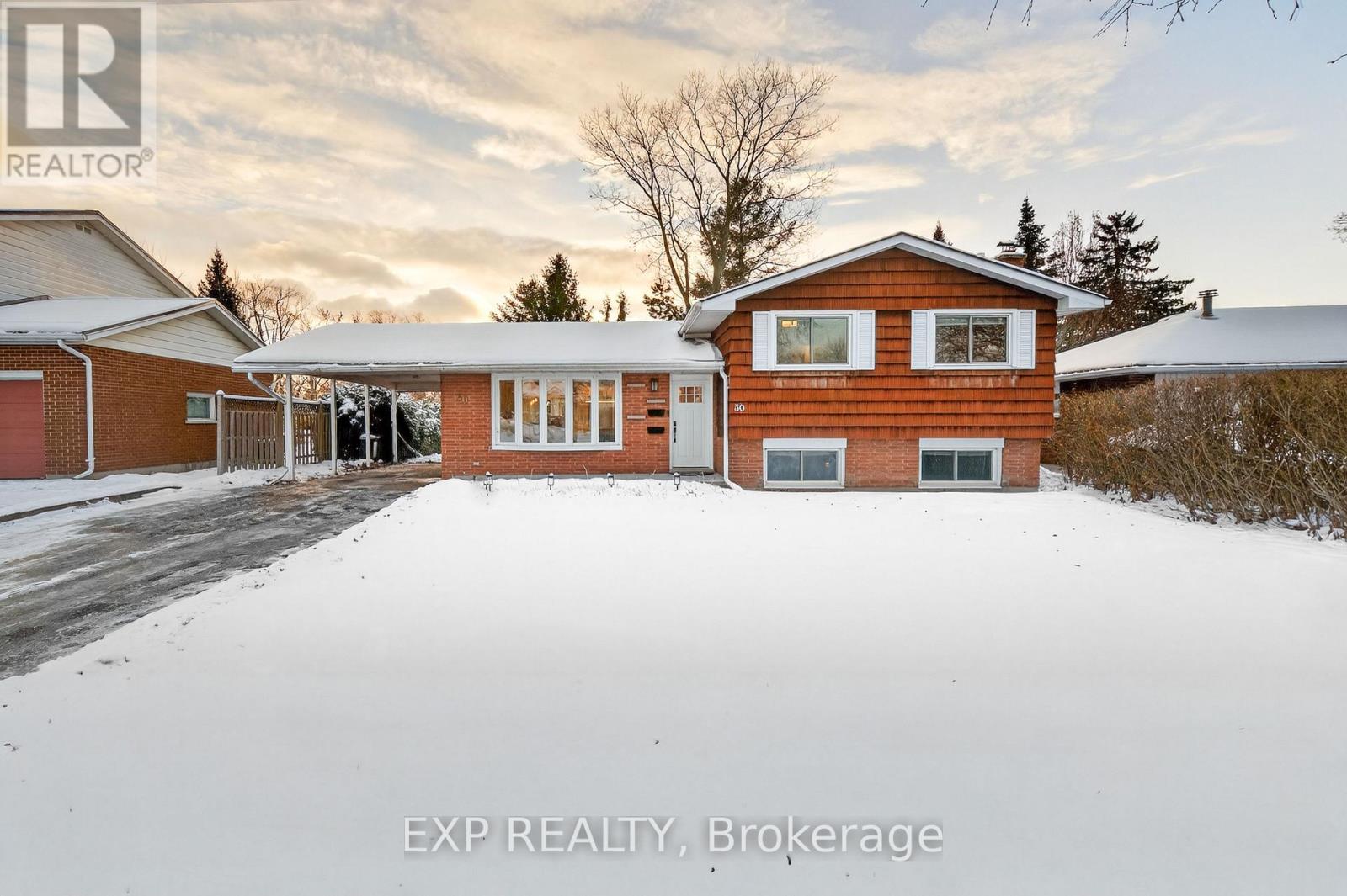 30 QUEEN MARY ROAD, Kingston, Ontario