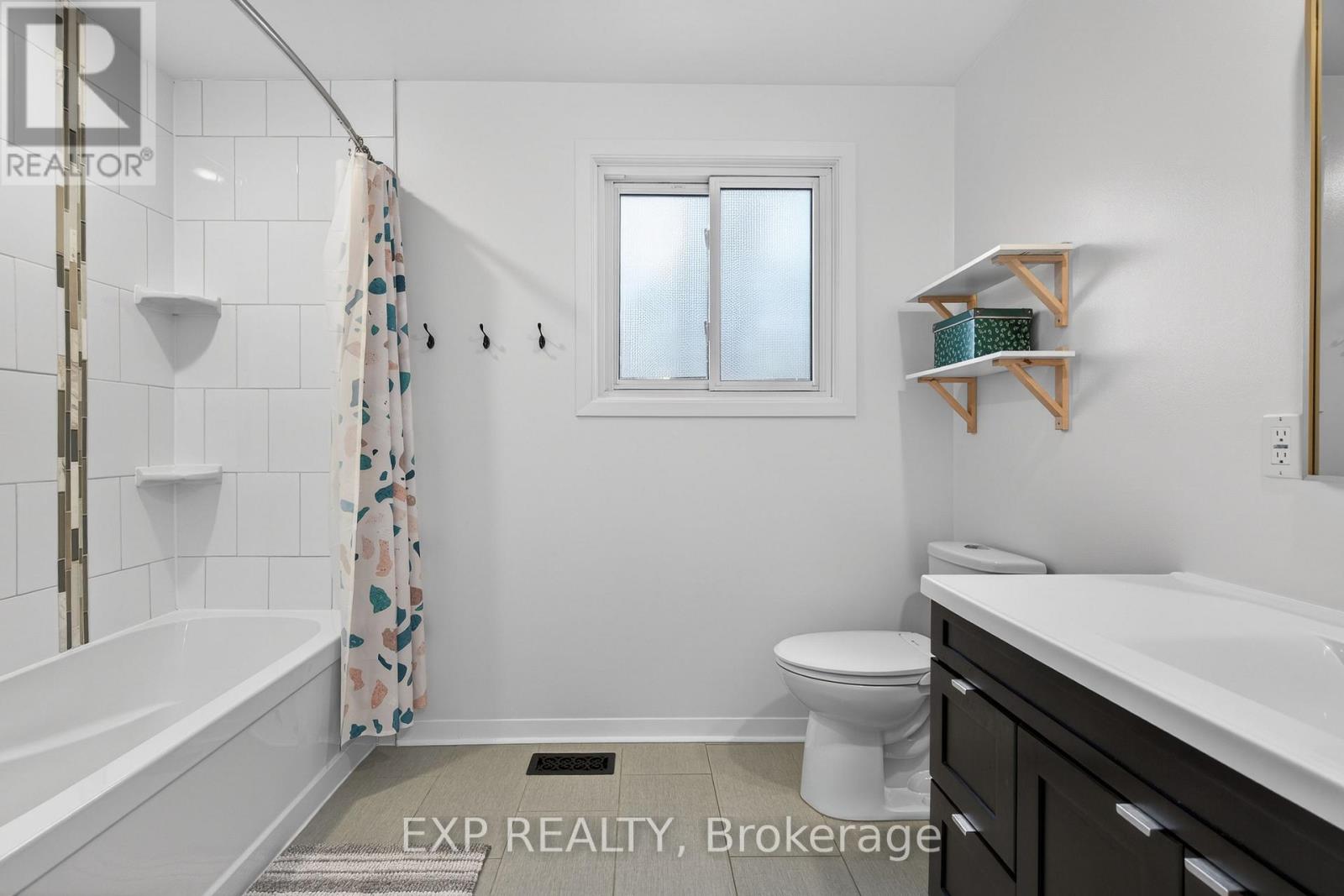 30 Queen Mary Road, Kingston, Ontario  K7M 2A4 - Photo 15 - X12630210