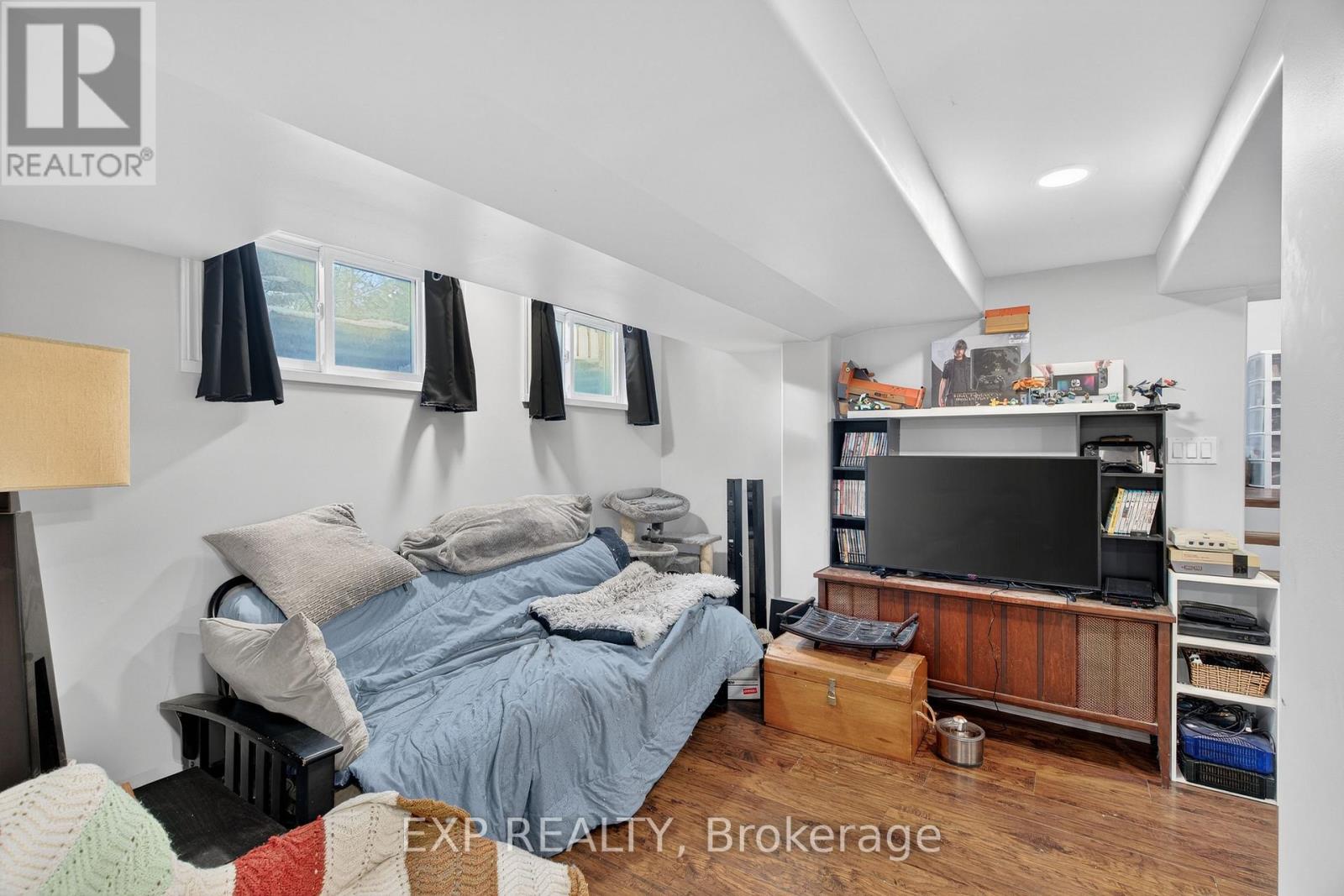 30 Queen Mary Road, Kingston, Ontario  K7M 2A4 - Photo 37 - X12630210