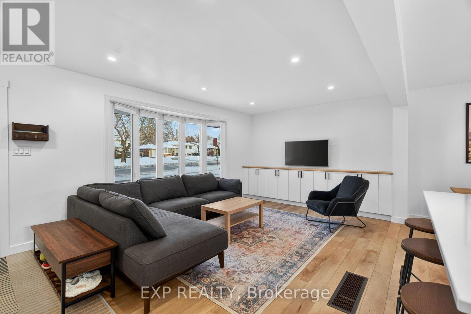 30 Queen Mary Road, Kingston, Ontario  K7M 2A4 - Photo 8 - X12630210