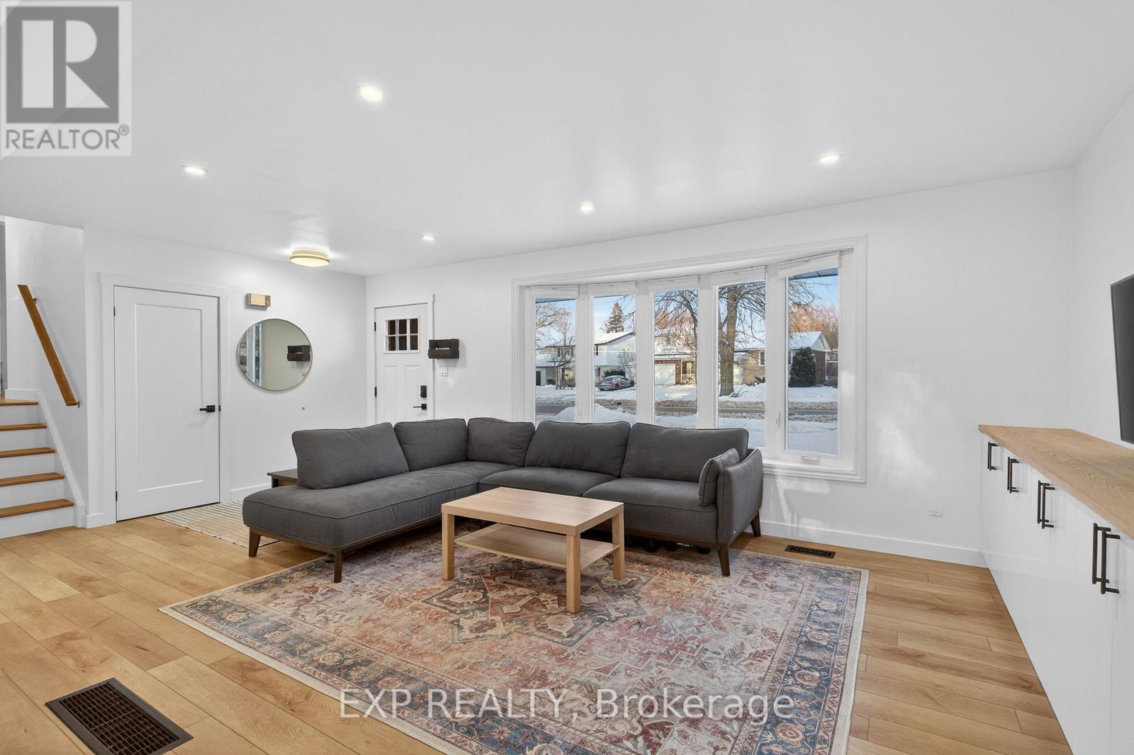 30 Queen Mary Road, Kingston, Ontario  K7M 2A4 - Photo 9 - X12630210