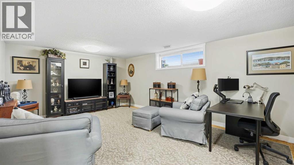 1, 2 Hinshaw Drive, Sylvan Lake, Alberta  T4S 2J2 - Photo 24 - A2272139