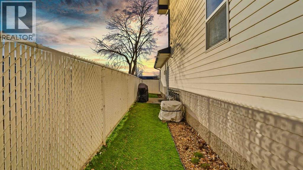 1, 2 Hinshaw Drive, Sylvan Lake, Alberta  T4S 2J2 - Photo 29 - A2272139