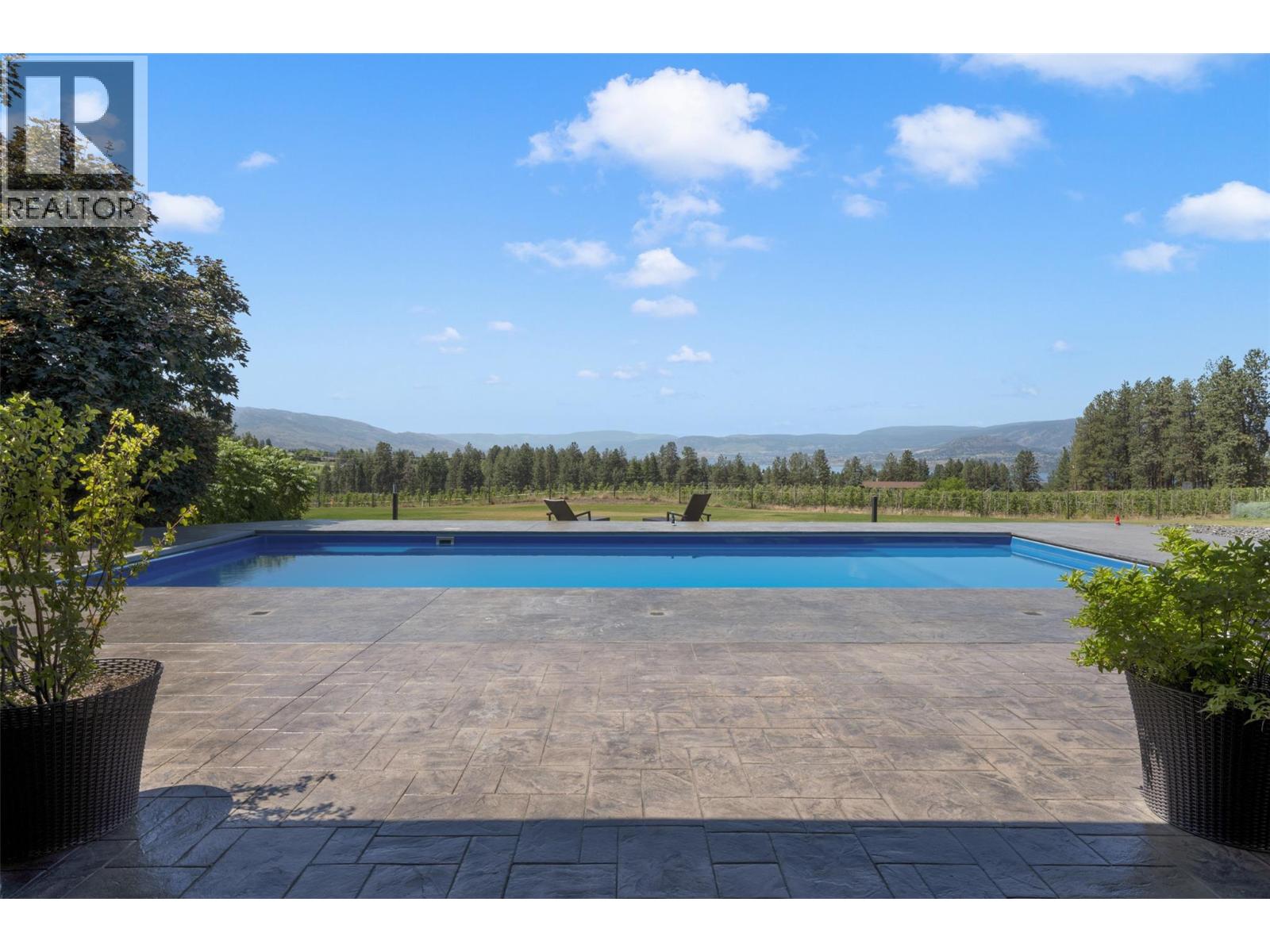 2375 Grantham Road Kelowna, BC V1W4B7_17